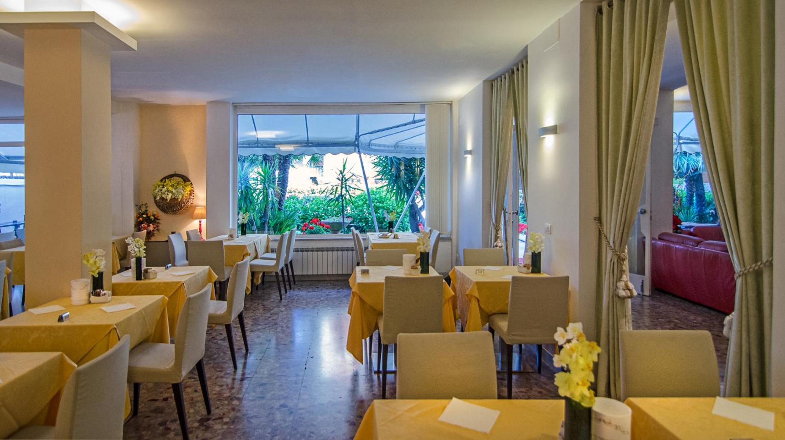 Hotel Scandinavia 43/59