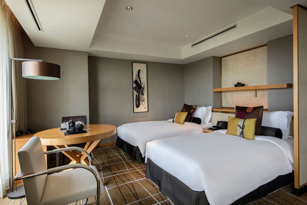New Otani Tokyo Executive House Zen 12/76