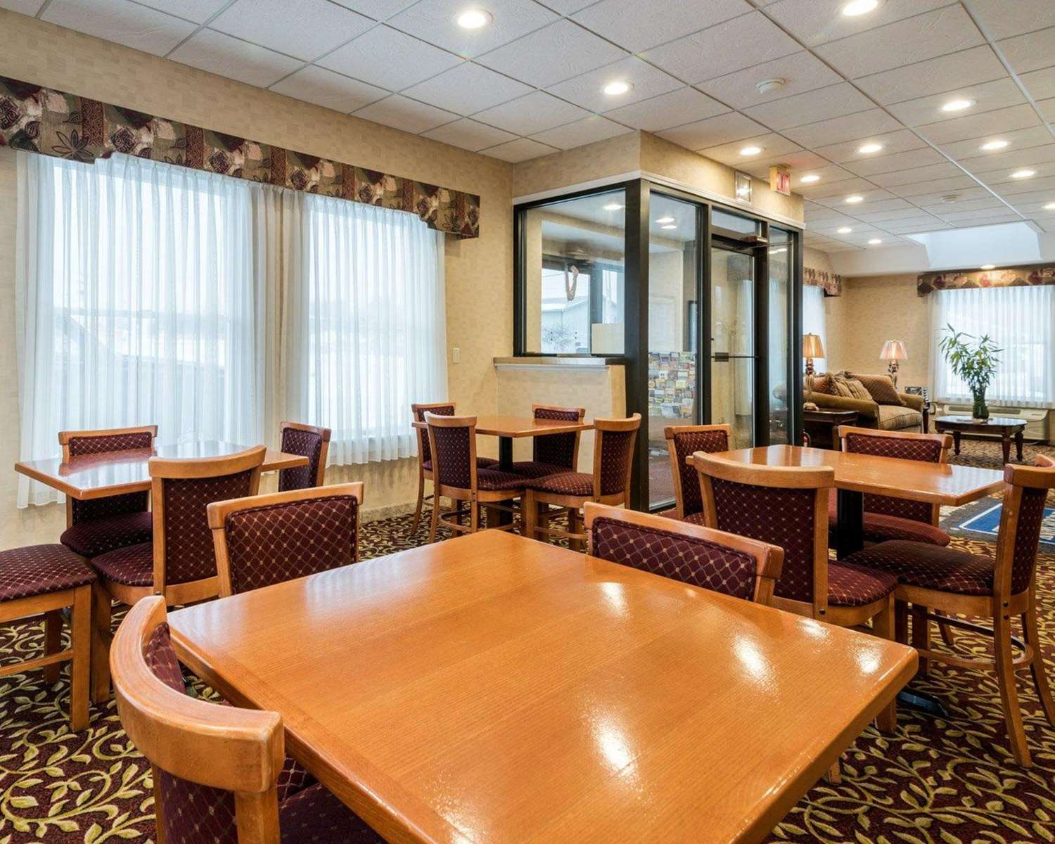 Rodeway Inn Weedsport NY 8/9