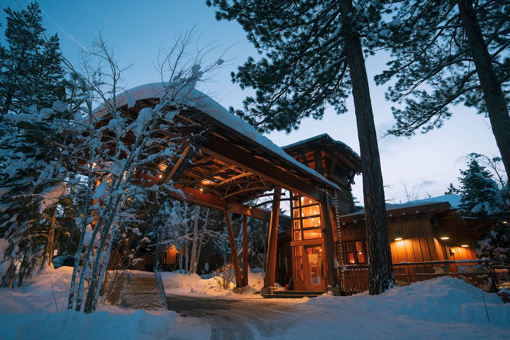 Gravity Haus Truckee-Tahoe in TRUCKEE - CA