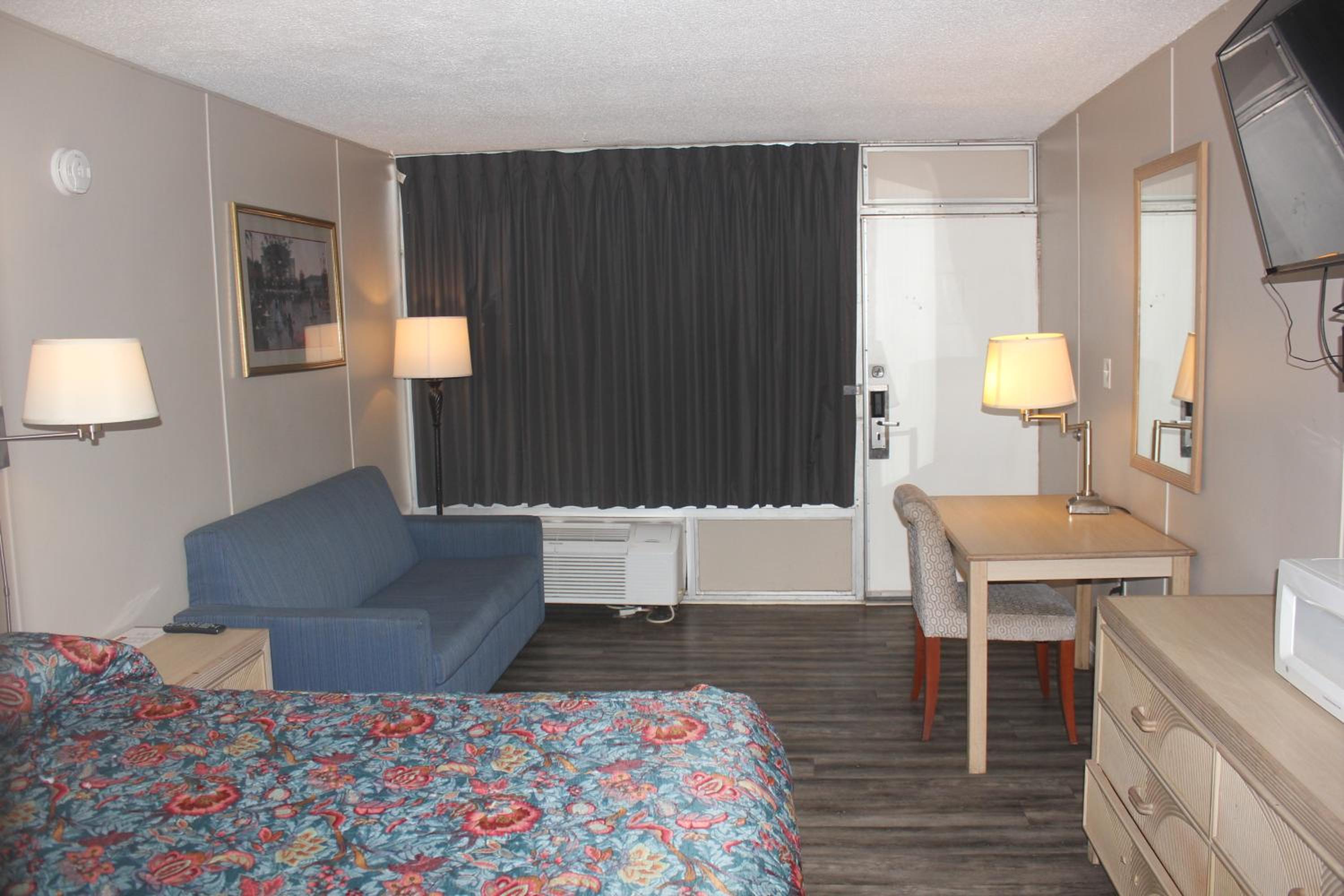 Red Carpet Inn Louisville 24/39