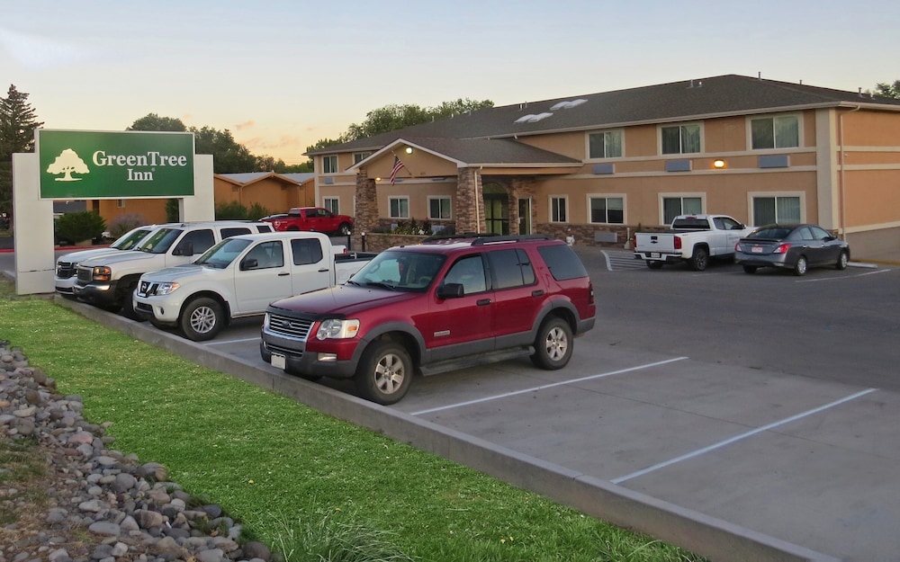 SureStay Plus by Best Western Montrose 47/48