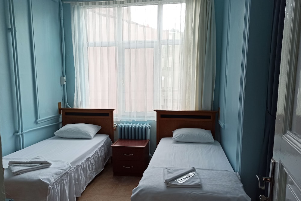 Yeni Hotel 22/36