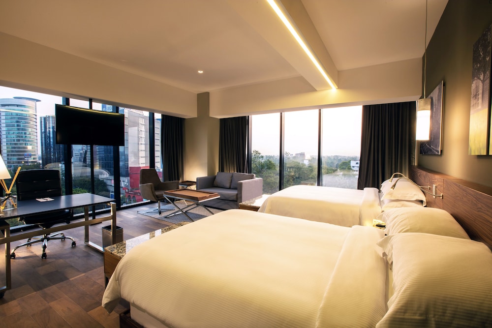 Krystal Grand Suites Insurgentes 25/67