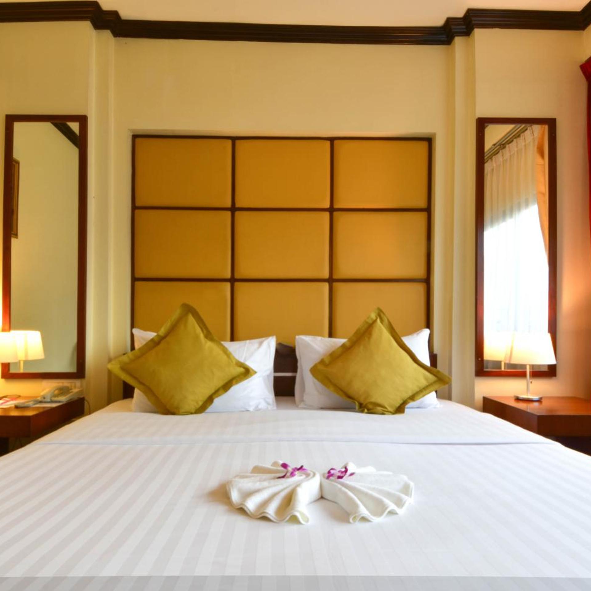 GRAND BUSINESS INN 20/52