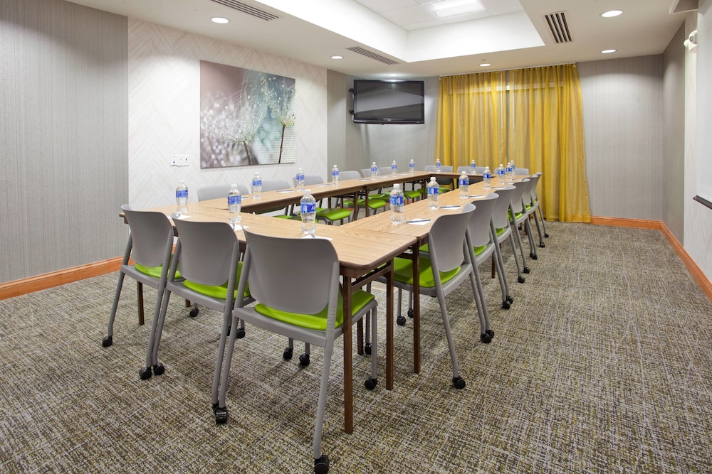SpringHill Suites by Marriott Wichita East at Plazzio 29/31