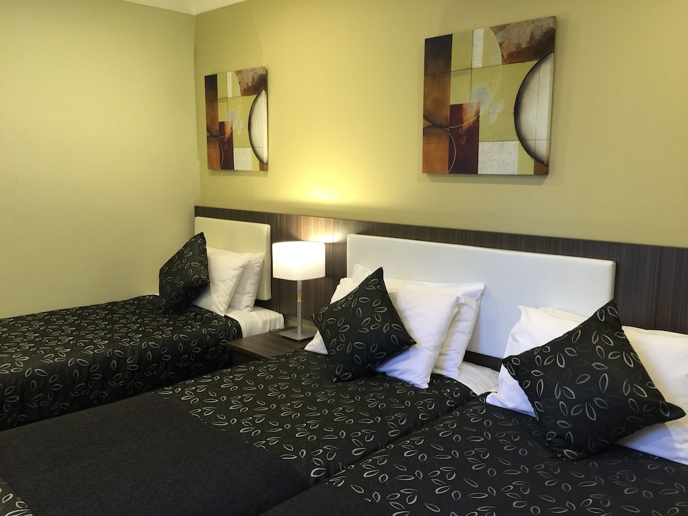 Park Squire Motor Inn And Serviced Apartments 11/49