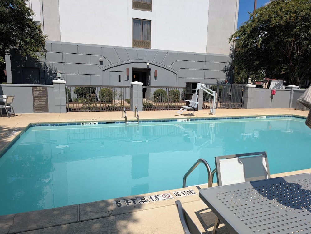 Hyatt Place Sterling Dulles Airport North 53/59