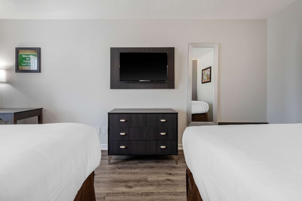 Econo Lodge At The University 24/41