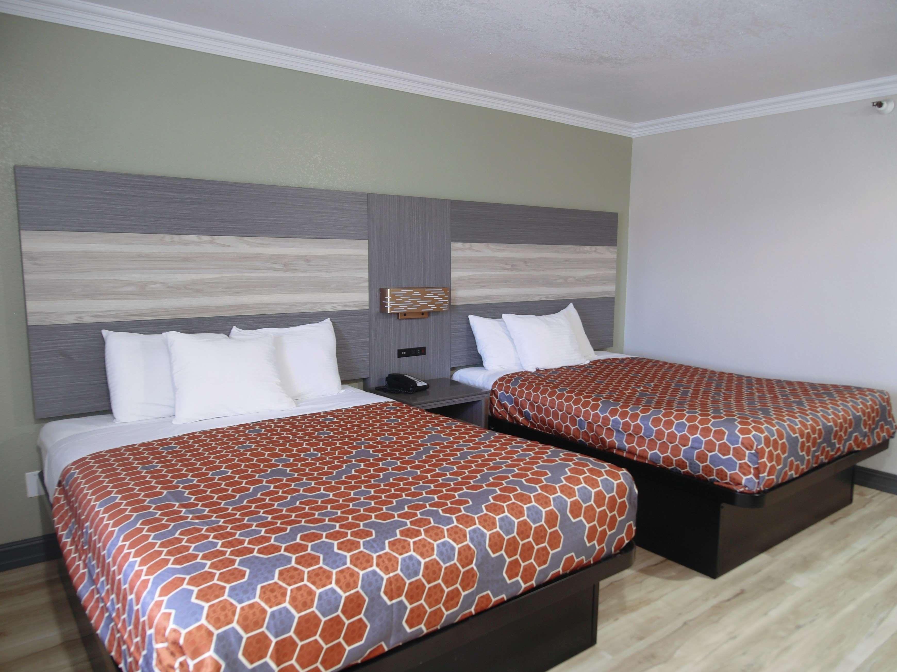 Room, 2 Queen Beds
