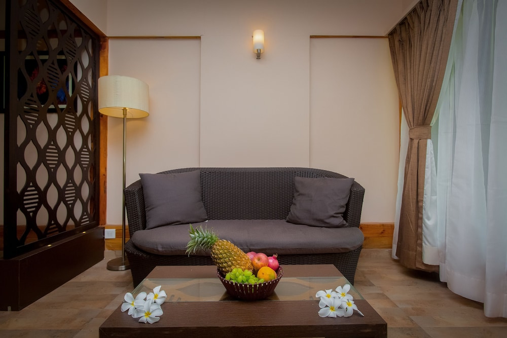 Riva Beach Resort 54/77