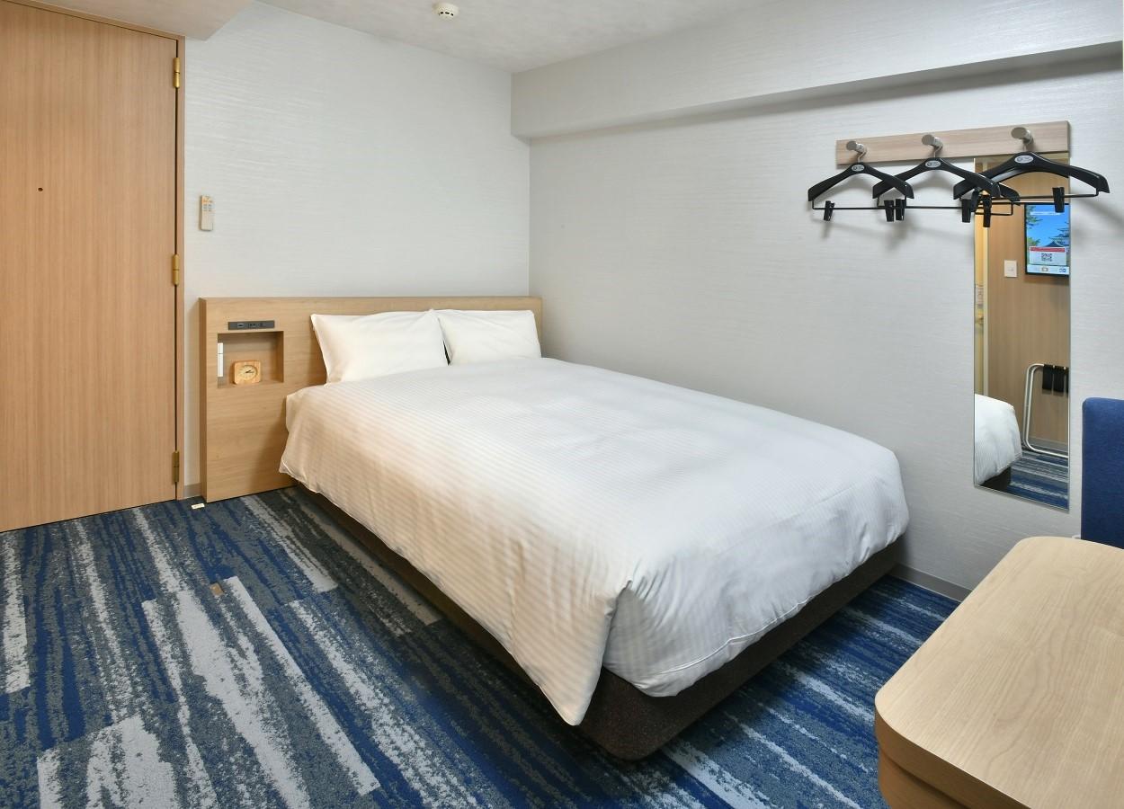 Semi Room, Semi Double Bed, Small, Smoking
