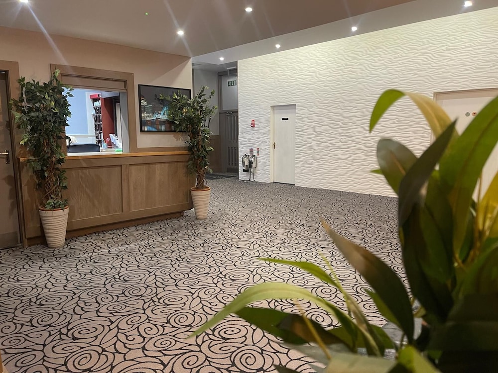 Lobby at Kings Park Hotel, GLASGOW