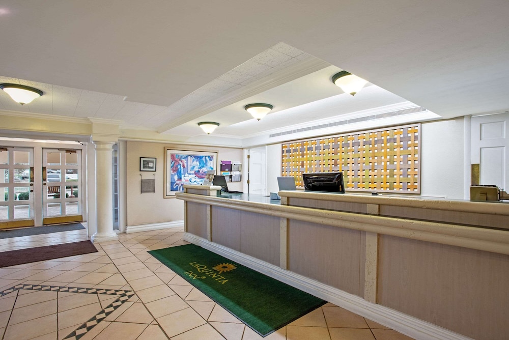 La Quinta Inn Lexington 10/52