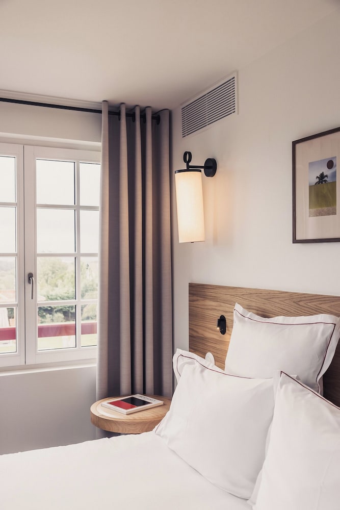HOTEL LAMINAK 12/50