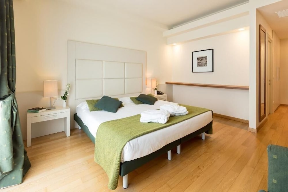 Leonardo Hotel Lago di Garda - Wellness and Spa 16/81