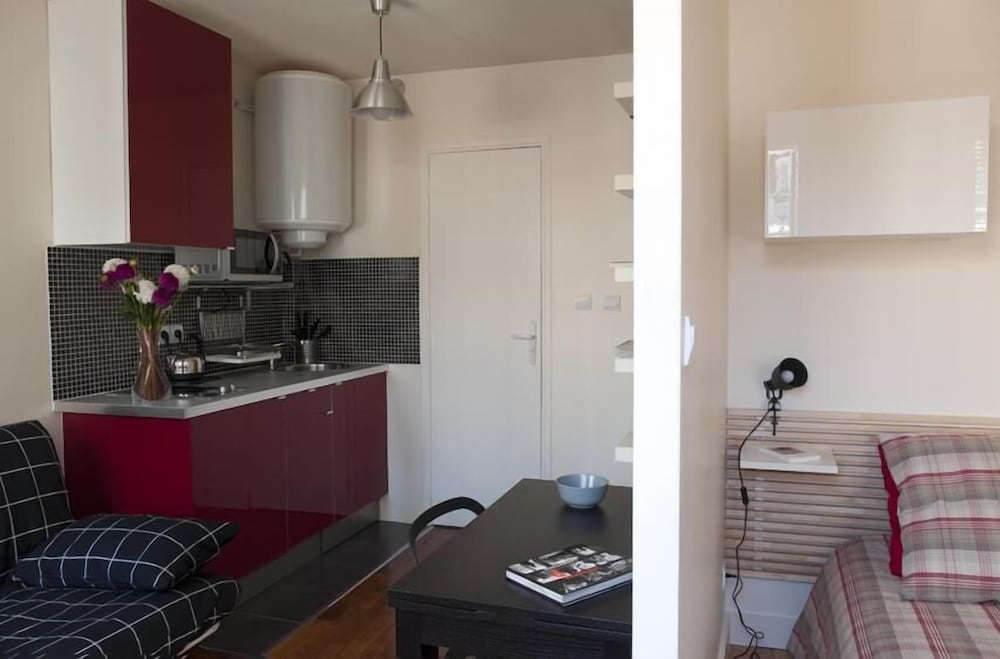 Residence Clignancourt 8/36
