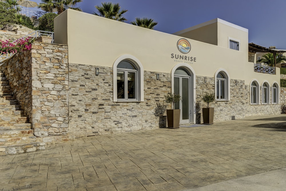 Sunrise Beach Suites 40/50
