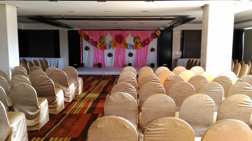 Hotel Taj Tristar 22/27