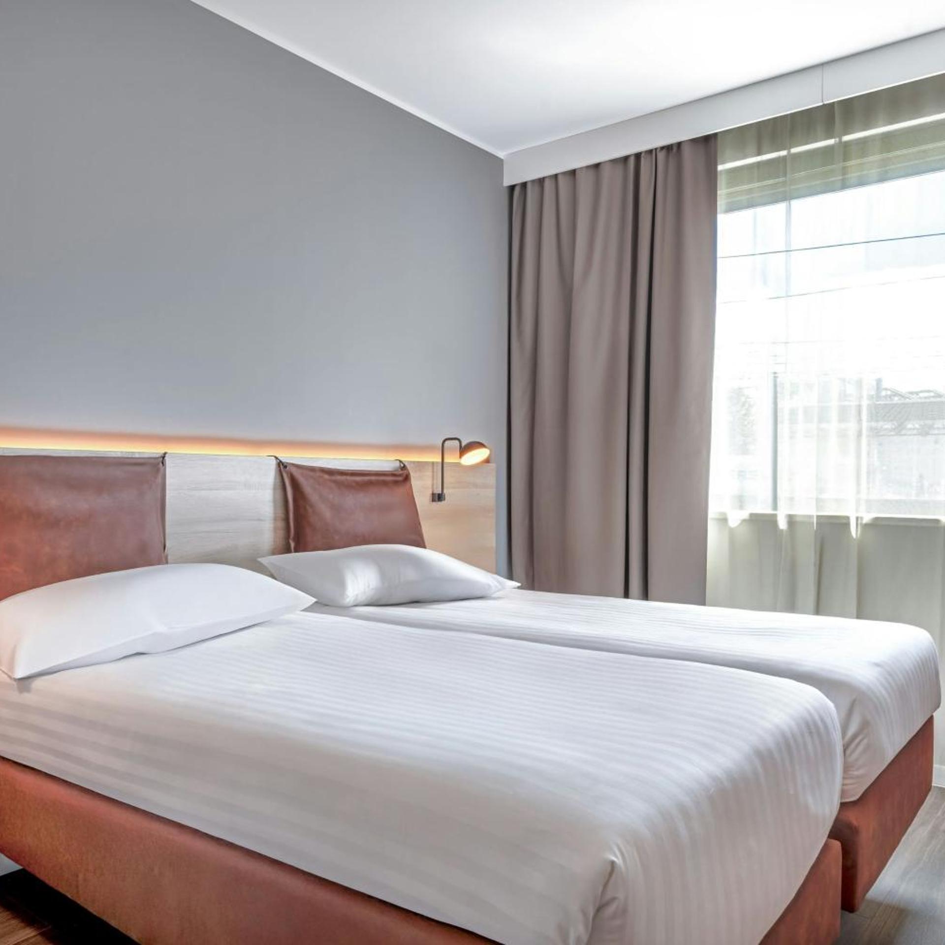 Sleeper, Single Bed