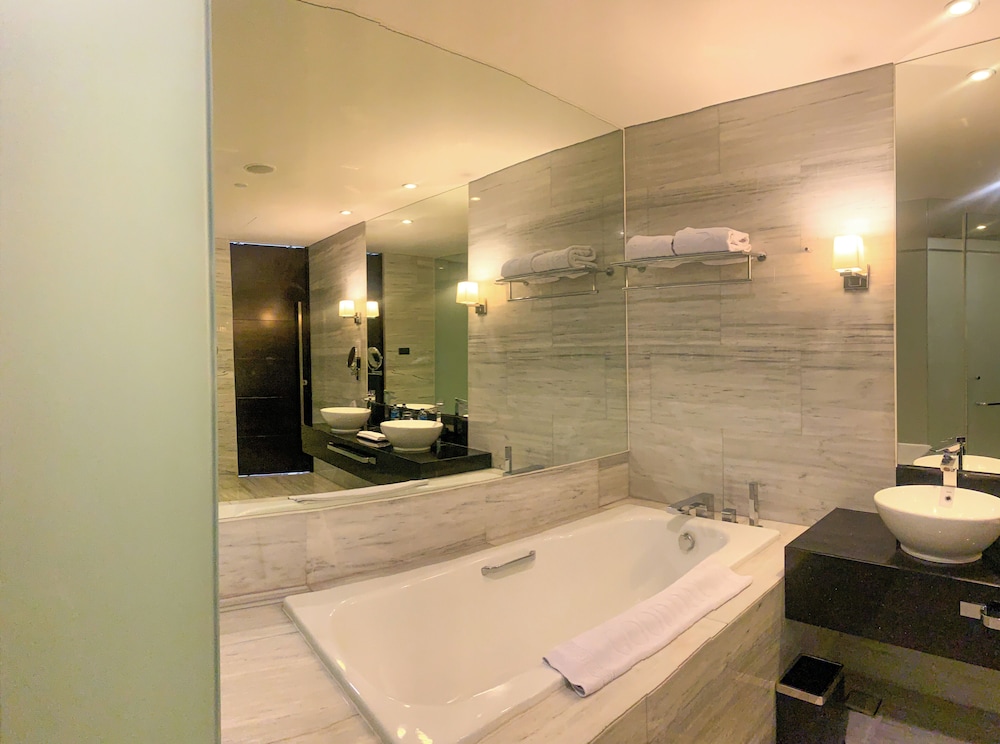 Po Hotel Semarang 40/43