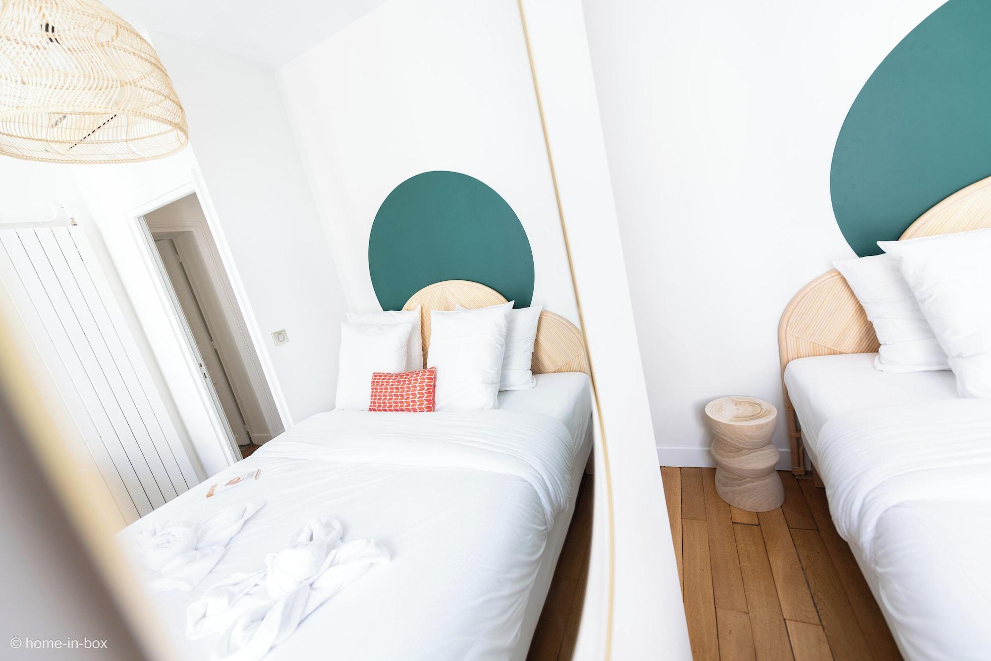 3 Rooms, Family, Apartment