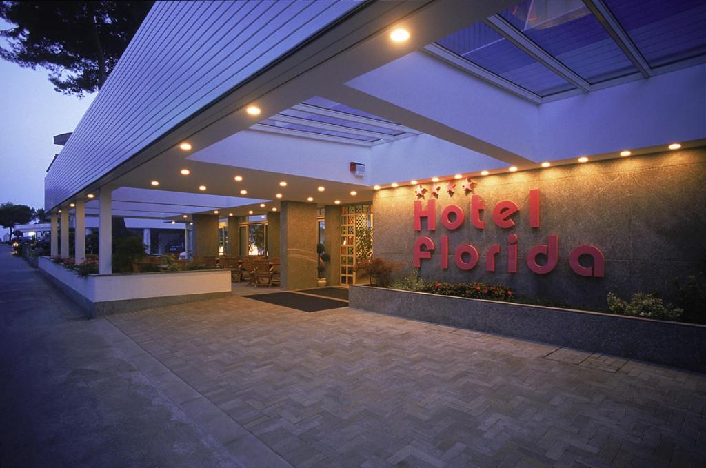 Florida Hotel 49/55