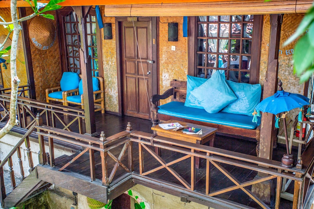 Swasti Eco Cottages 40/50