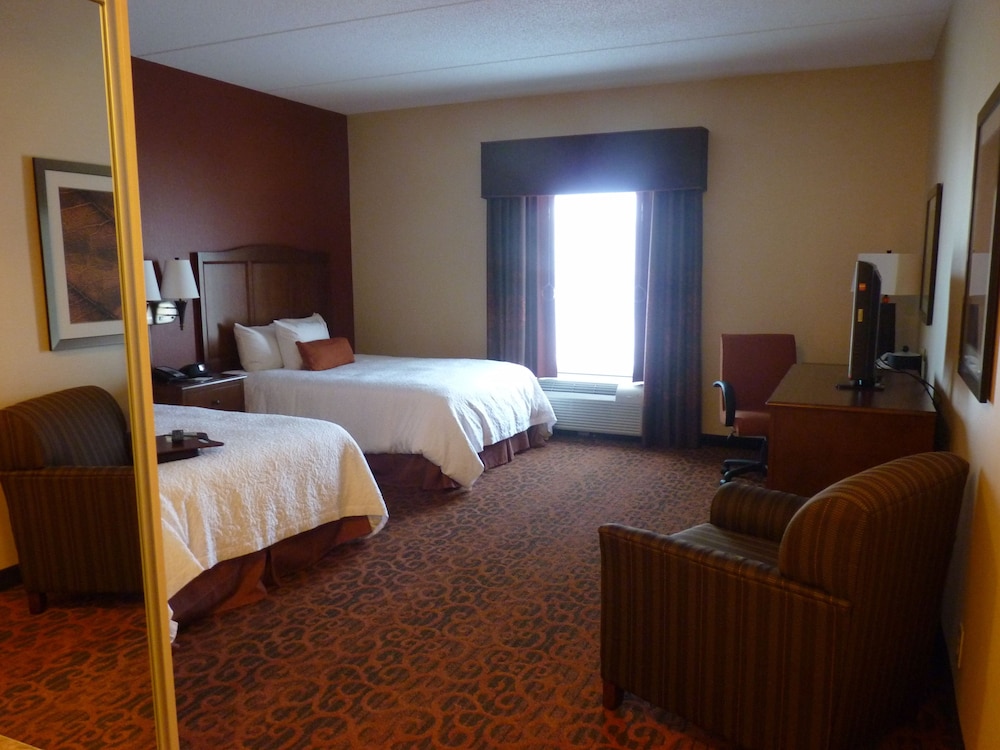 Hampton Inn Baltimore Owings Mills 7/36