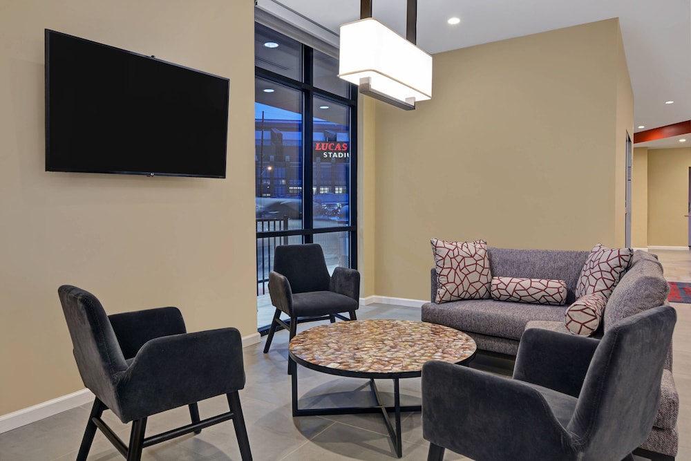TownePlace Suites by Marriott Indianapolis Downtown 38/56