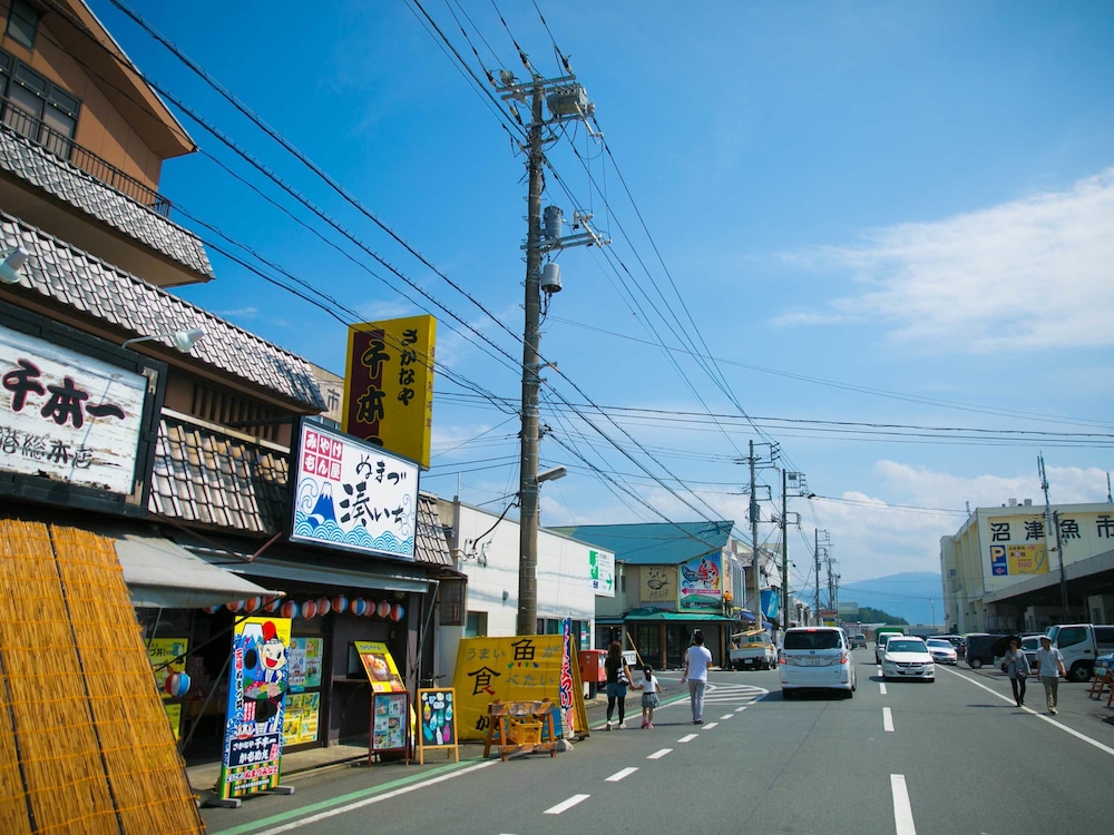 Numazu Grand Hotel 35/37