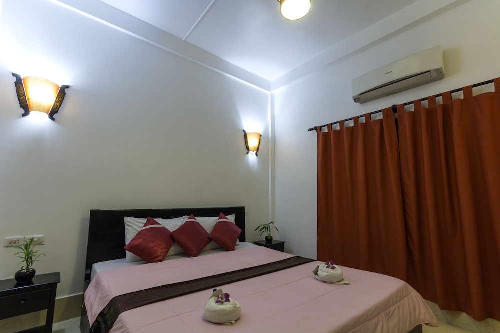 Bou Savy Guesthouse 18/68