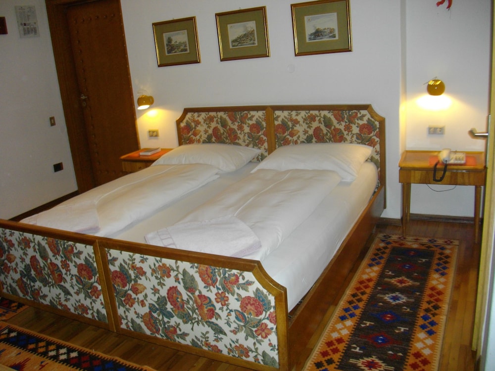 Hotel Villa Emilia Ortisei 11/56