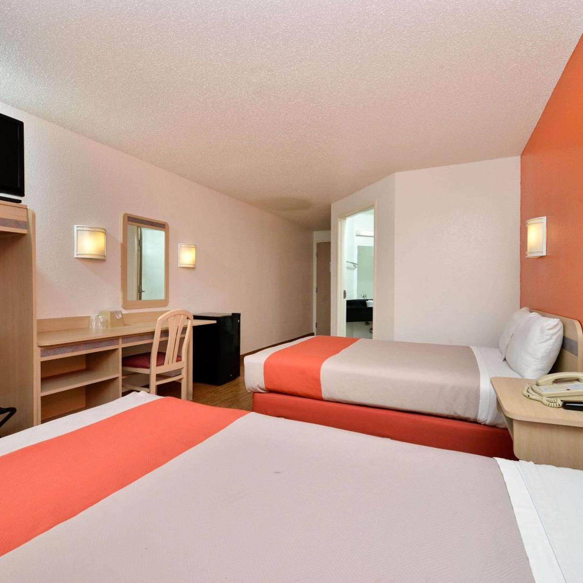 غرفة رباعية لذوي الإعاقة، Motel6 McKinney, TX - North 2/10