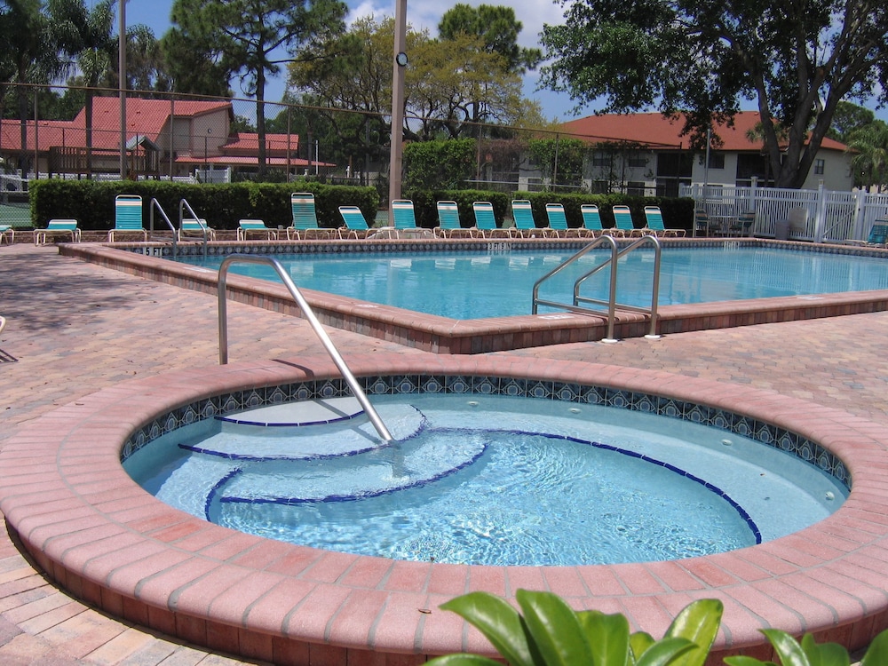 Shorewalk Vacation Villas 13/45