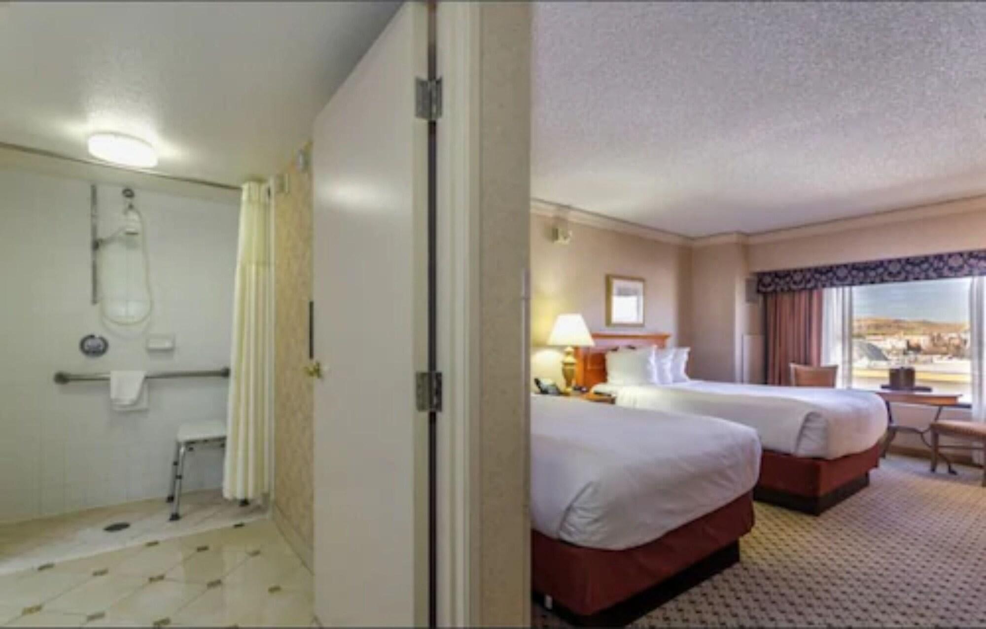 Reno Suites 33/33