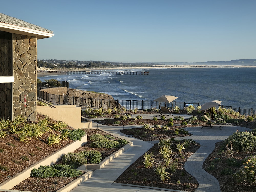 Pacific Point Resort in PISMO BEACH - CA