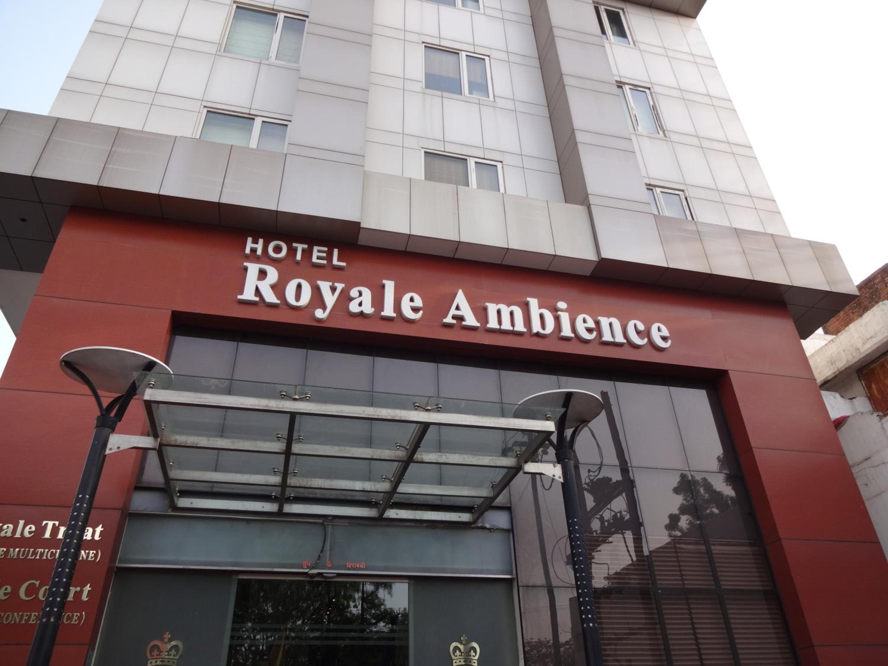 Hotel Royale Ambience 3/32