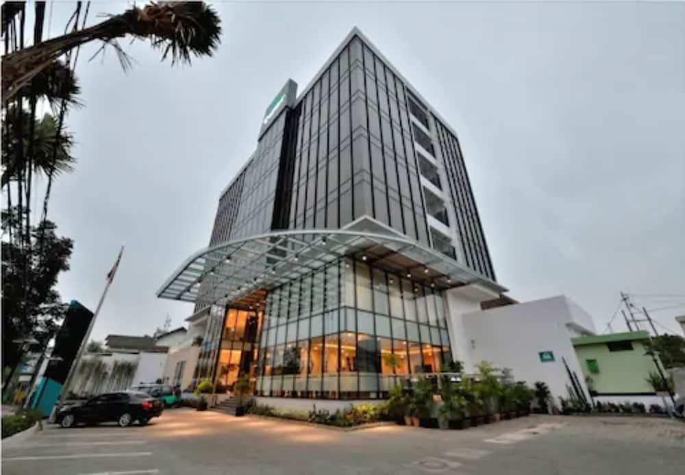 Hotel California Bandung 41/42