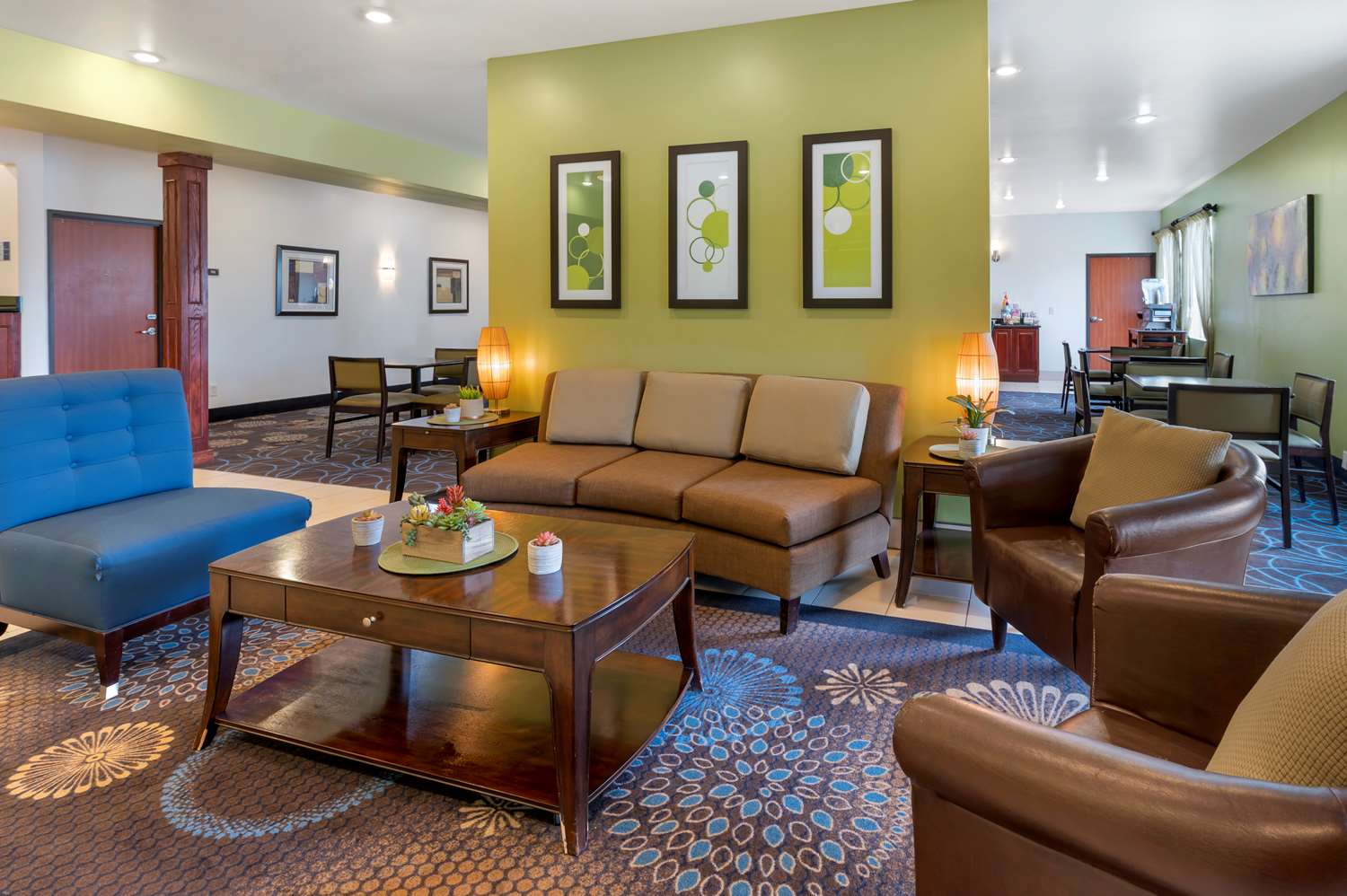 Best Western Plus Covered Bridge Inn 4/8