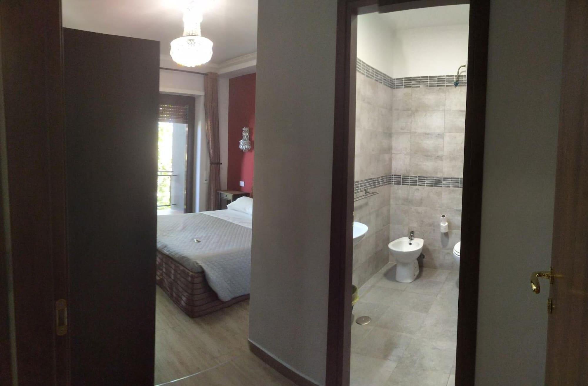 Seven Miracles Inn 38/40