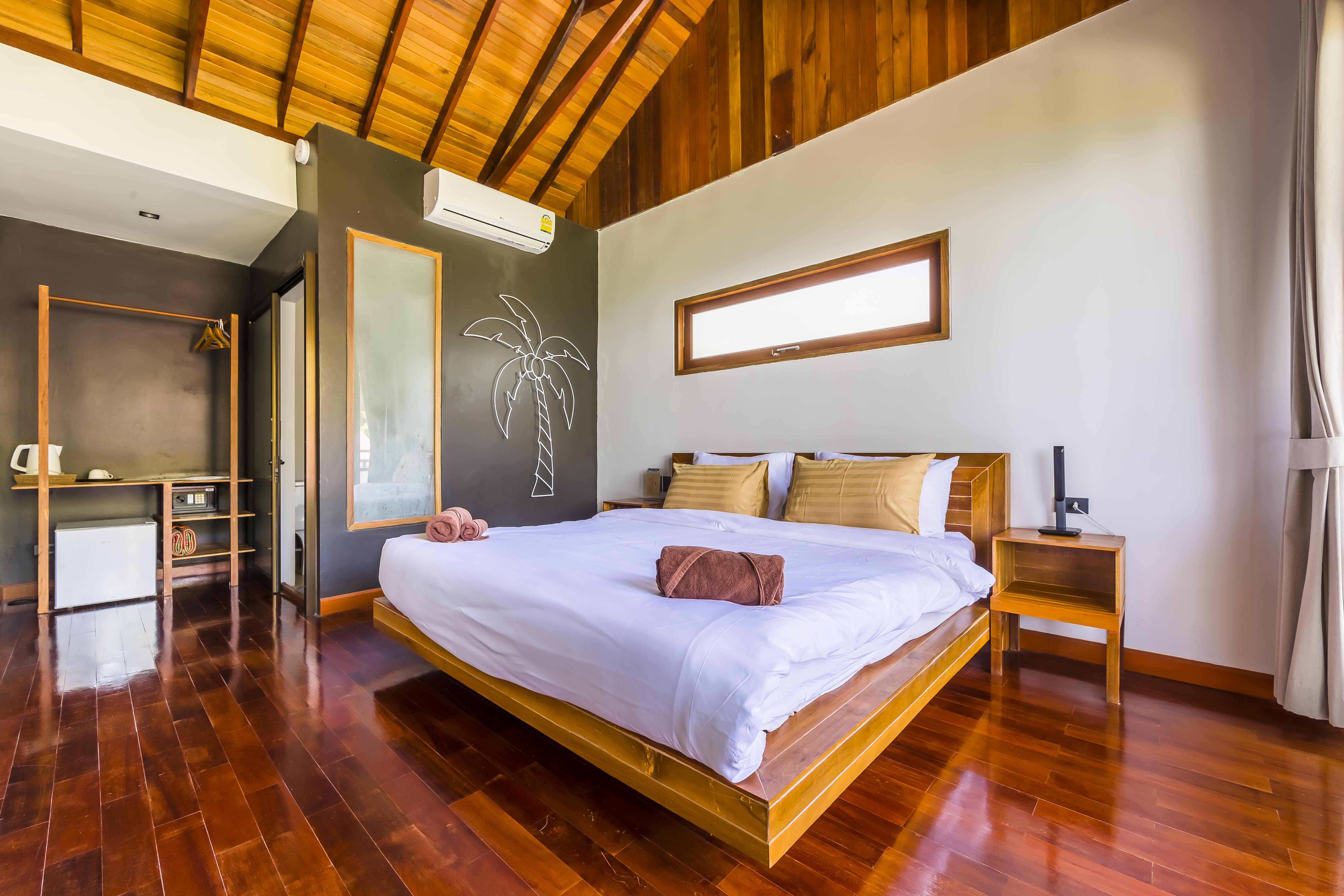Chalet, Sea View