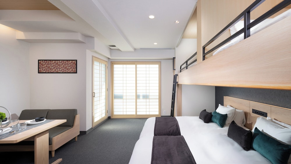 APARTMENT, LOFT BED