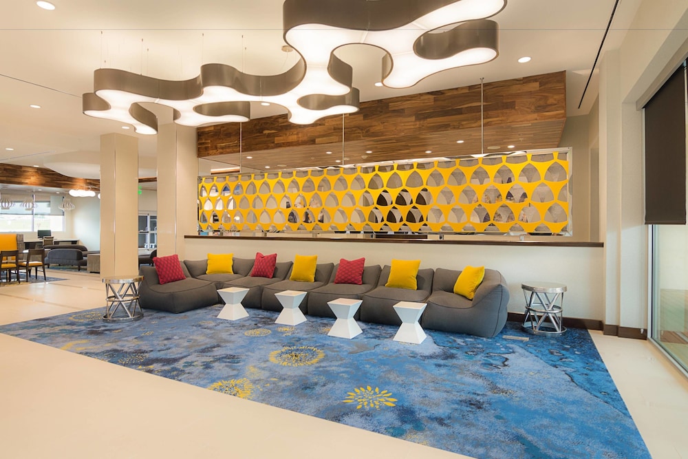 Springhill Suites Fort Worth Fossil Creek 32/63