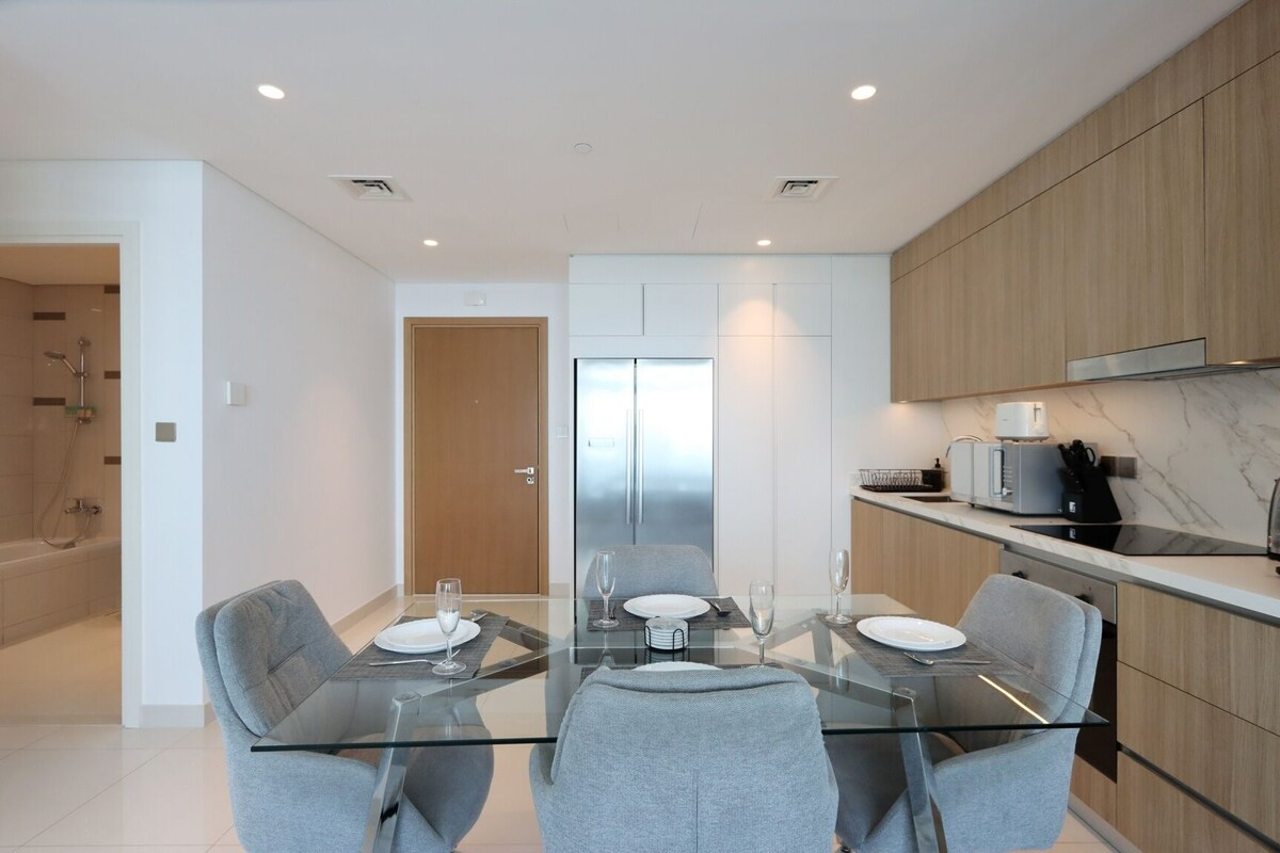 2BR Full panoramic Sea View and Beach Access 13/24
