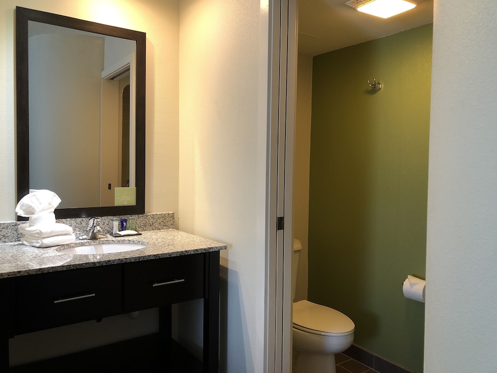 SureStay by Best Western Roseburg 3/23