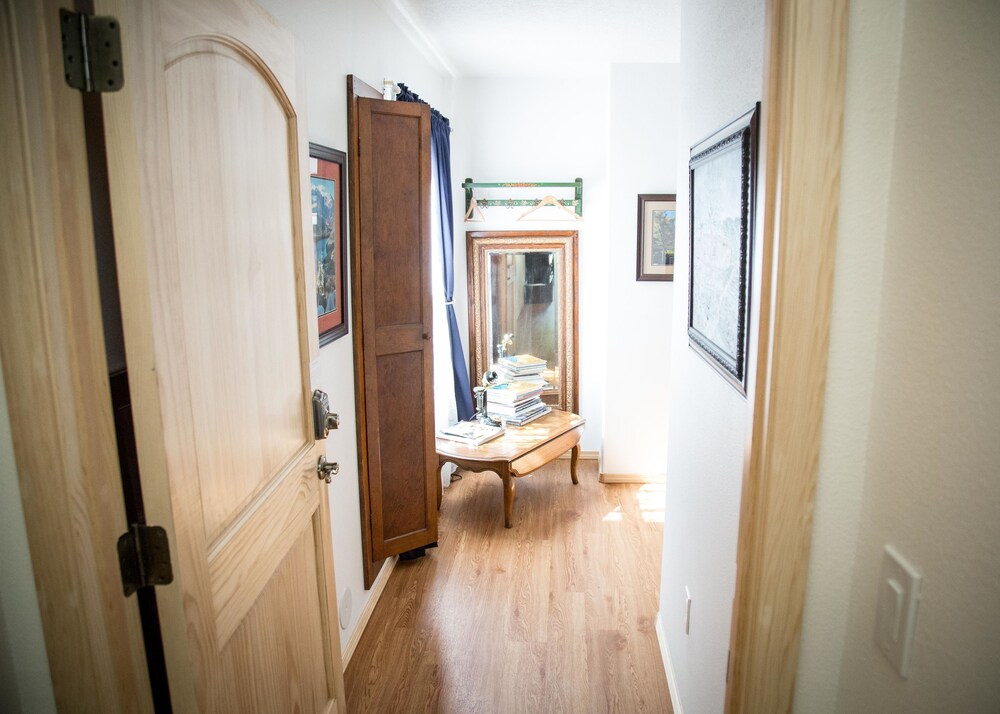 Red Horse Vineyard Bed & Breakfast 26/66