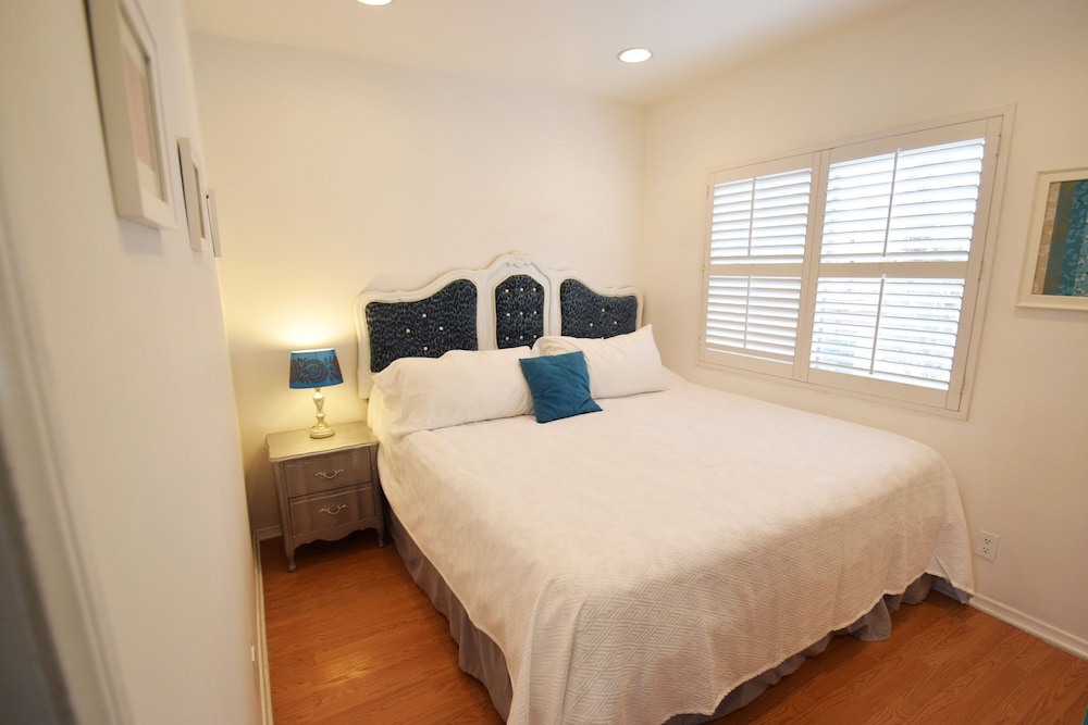 Boutique Hotel 444 12/73