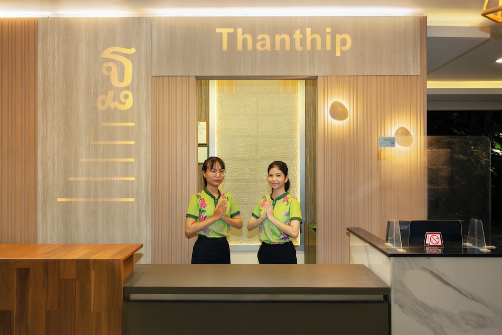 Thanthip Beach Resort 6/50