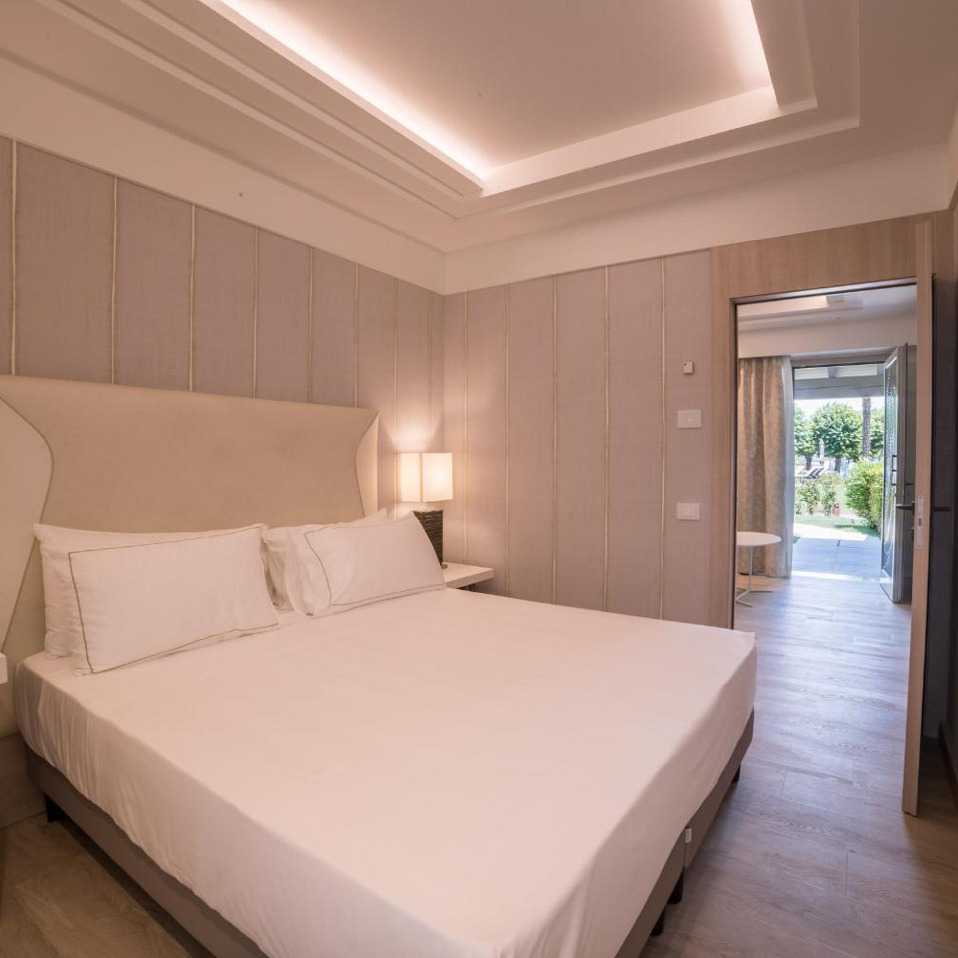 Park, Executive, Suite